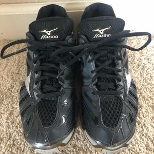 Mizuno volleyball shoes